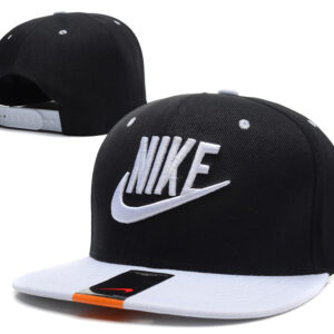 Cappello Snapback NIKE [M. 04]