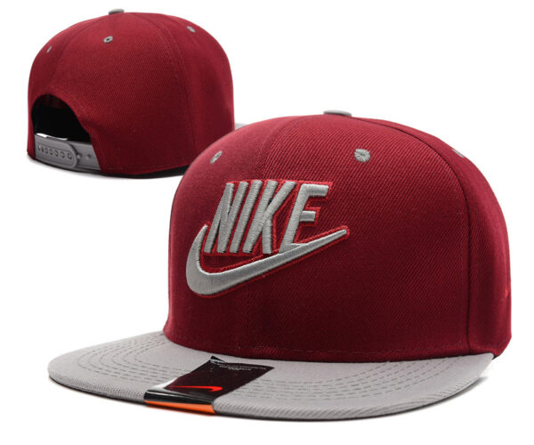 Cappello Snapback NIKE [M. 06]